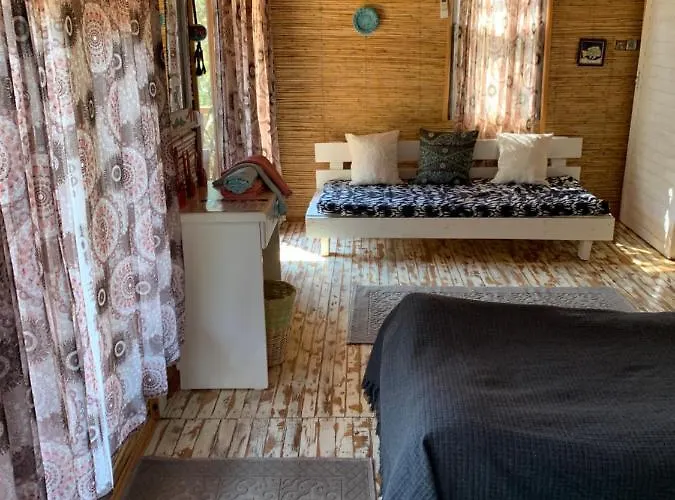 Hotel Bamboo With Sea View In Kabak Bay, Oeluedeniz *